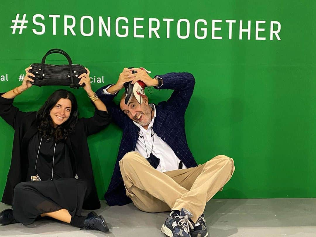 コレクションプリヴェさんのインスタグラム写真 - (コレクションプリヴェInstagram)「Massimo and Virginia presenting new SS21 during the MFW @whiteshowofficial ❤️ #strongertogether #mfw #family • • • • #newcollection #collectionpriveeofficial #new #ss21 #milan #whiteonweb #designer #massimobizzi #virginiabizzi #insiemesiamopiuforti #bestteam」9月26日 2時54分 - collectionpriveeofficial