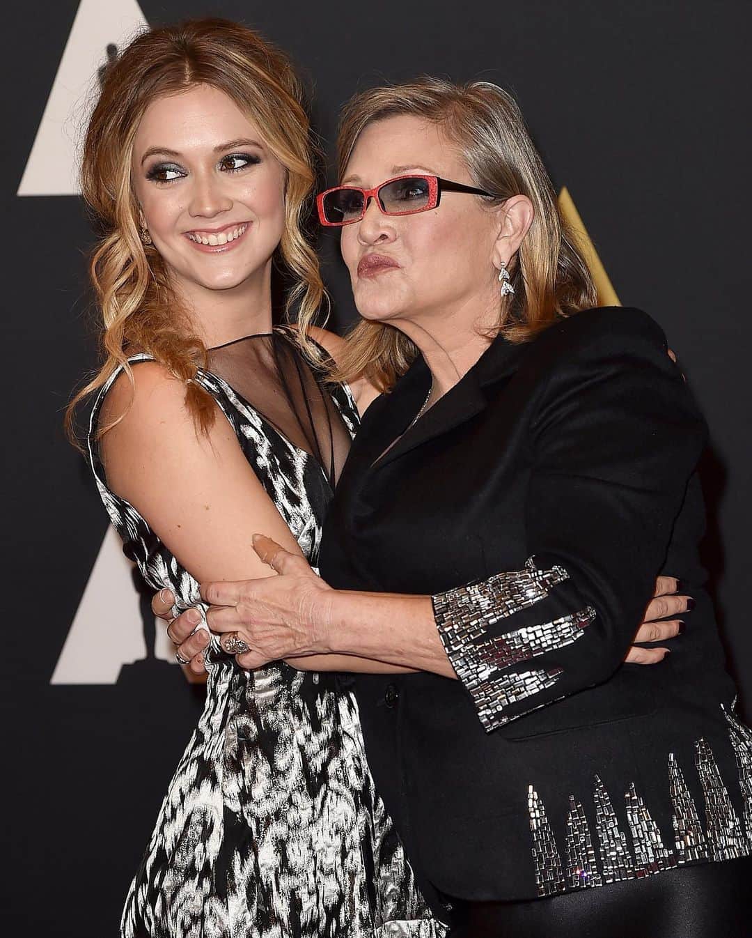 Just Jaredさんのインスタグラム写真 - (Just JaredInstagram)「In a newly resurfaced interview, the late Carrie Fisher talked about her daughter Billie Lourd and said, “I wish for her to be happy. And I wish for her to have a job that she likes to do. And that she has a happy relationship. I wish for her to have kids one day; I want to be a grandmother.” All of her wishes have come true now ❤️ Tap this photo at the LINK IN BIO for the full story.  #CarrieFisher #BillieLourd Photos: Getty」9月26日 8時26分 - justjared