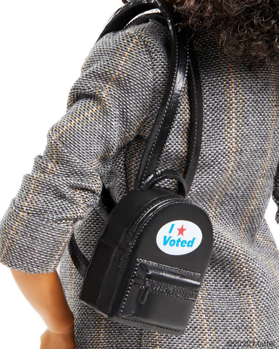 バービーさんのインスタグラム写真 - (バービーInstagram)「Because it’s your right! 💪 #Barbie is proud to reveal the @YaraShahidi VOTE doll, created in partnership with the young actress and change-maker to inspire the next generation of leaders. #Vote2020」9月26日 3時25分 - barbie