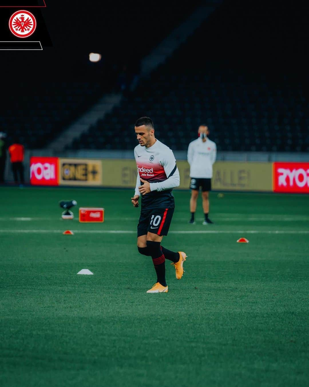 アイントラハト・フランクフルトさんのインスタグラム写真 - (アイントラハト・フランクフルトInstagram)「showtime: #BSCSGE • • #matchday #SGE #eintracht #frankfurt #eintrachtfrankfurt」9月26日 3時30分 - eintrachtfrankfurt