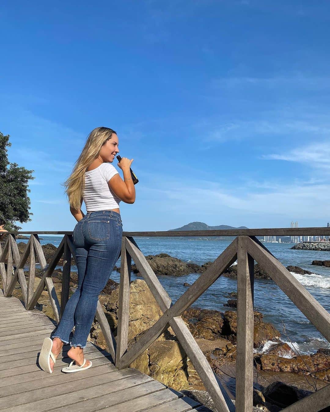 Mulher Melãoのインスタグラム：「Paraíso na terra! ✅ . . . #balneariocamboriu #santacatarina」
