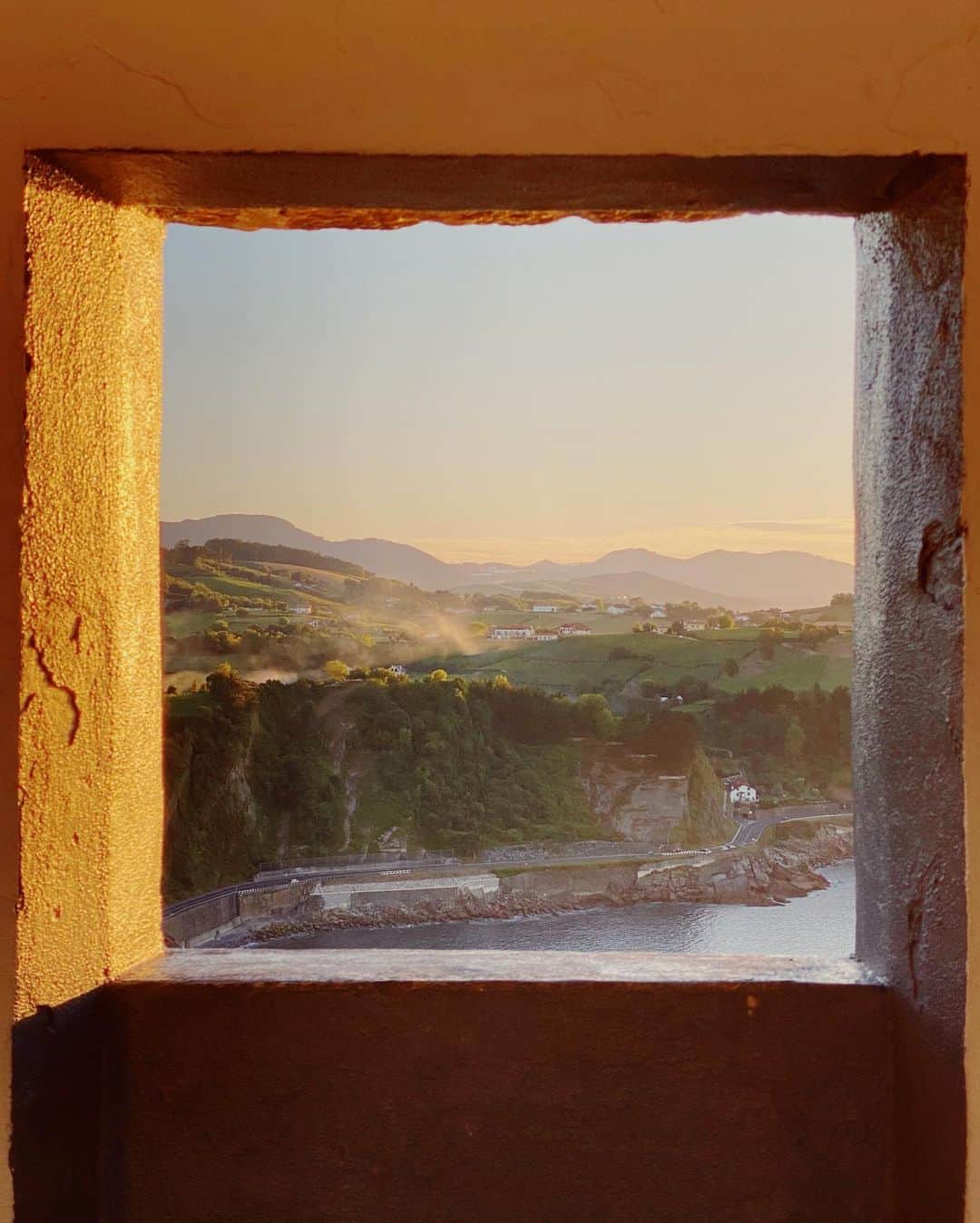 Lyloutteさんのインスタグラム写真 - (LyloutteInstagram)「2020 AOÛT ~ Espagne 🇪🇸  #shotoniphone #sunsetview」9月26日 4時37分 - lyloutte
