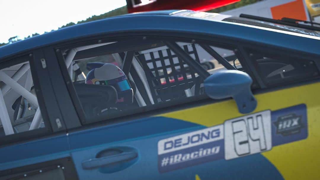 Subaru Rally Team USAさんのインスタグラム写真 - (Subaru Rally Team USAInstagram)「🔥 We’re proud to welcome Mitchell DeJong (@mitchelldejong1) and Bobby Zalenski (@bobbyzalenski_) to Subaru Motorsports USA for the #iRacing World Championship Series! Mitchell and Bobby will become the first professional esports racers to pilot the legendary blue and gold #WRX #STI’s as they take on the world’s best iRX pros over the nine-round championship.   The series kicks off this Saturday, so tune in and watch live on @Subaru_USA’s FB page starting at 2pm ET! 📺 @iracingofficial #subaru #subarumotorsportsusa」9月26日 4時35分 - subarumotorsportsusa