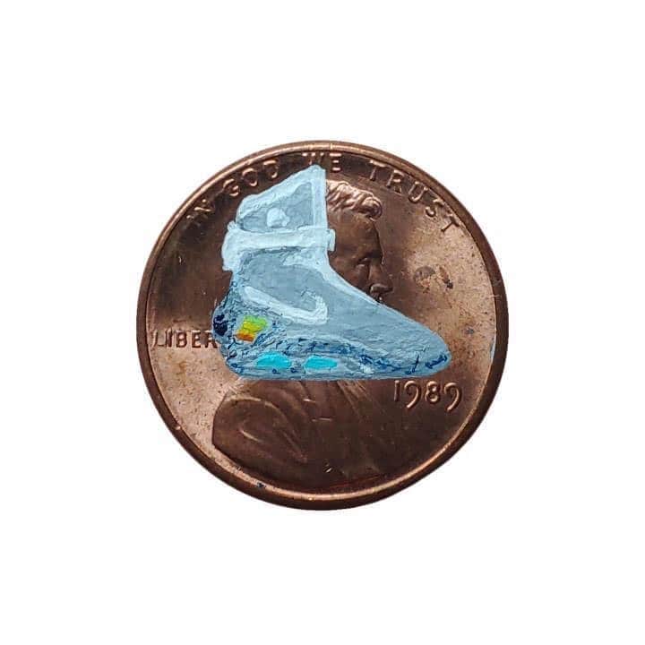 Nice Kicksさんのインスタグラム写真 - (Nice KicksInstagram)「Artist Spotlight: @codythecreative His #PennyPopArt series features tiny paintings of classic sneakers on a penny. Check out more paintings at @pennypopart! #NiceKicksArt」9月26日 4時57分 - nicekicks