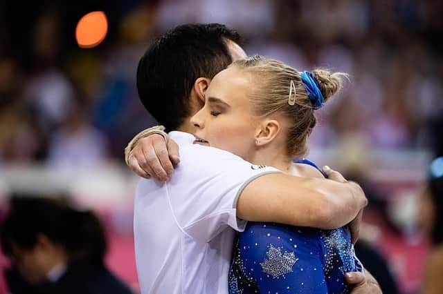 エリー・ブラックさんのインスタグラム写真 - (エリー・ブラックInstagram)「Happy national coaches week to all the coaches out there! Thank you for creating a healthy, safe environment for individuals to experience the joys of sport. Thank you for guiding, motivating and inspiring. Thank you for helping us grow, learn and go for our dreams. Thank you for everything you do.  Thank you to my coaches for always being there for me no matter what; the hard times, the daily grind, the injuries, the achievements and best moments. I feel beyond blessed and grateful to work with you everyday. And for all the coaches I have worked with throughout my career. There have been so many coaches who have and continue to support and help me through my journey in sport. You have helped me develop into the person and athlete I am today 💗  #nationalcoachesweek #thankscoach #gymcan #teamcanada」9月26日 5時47分 - ellieblack_