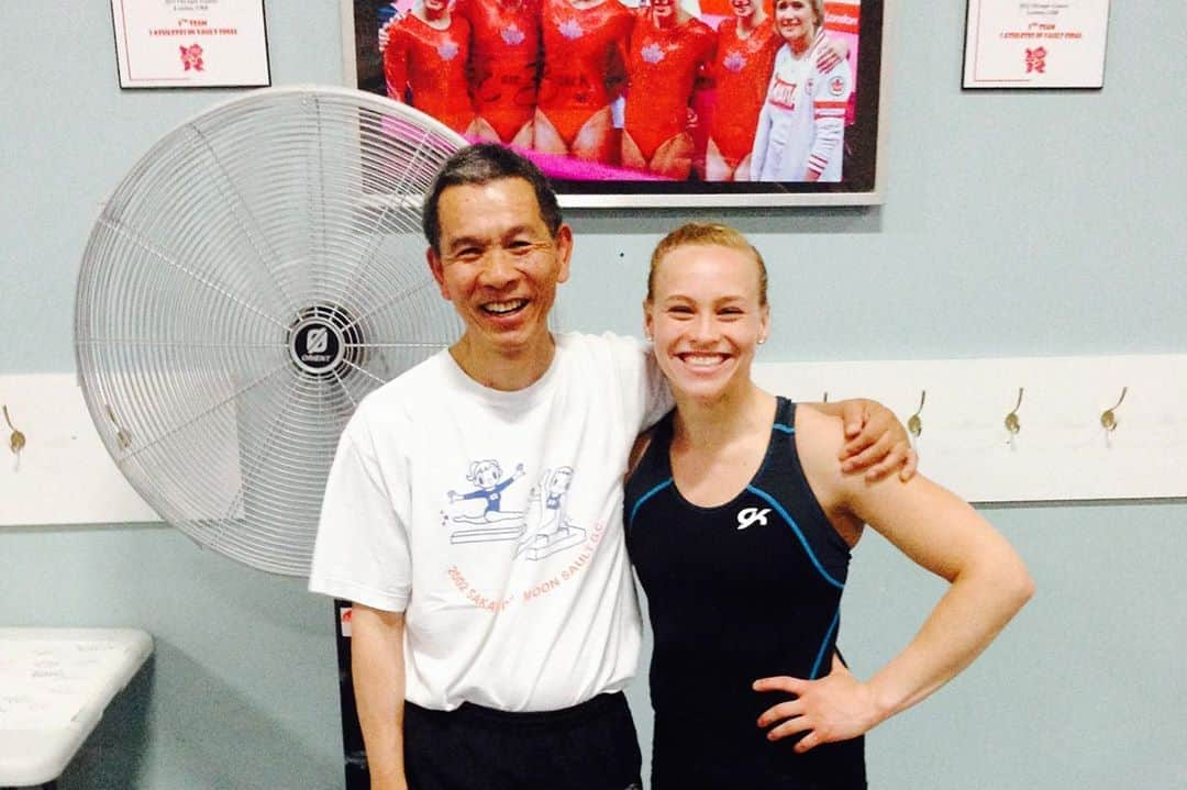 エリー・ブラックさんのインスタグラム写真 - (エリー・ブラックInstagram)「Happy national coaches week to all the coaches out there! Thank you for creating a healthy, safe environment for individuals to experience the joys of sport. Thank you for guiding, motivating and inspiring. Thank you for helping us grow, learn and go for our dreams. Thank you for everything you do.  Thank you to my coaches for always being there for me no matter what; the hard times, the daily grind, the injuries, the achievements and best moments. I feel beyond blessed and grateful to work with you everyday. And for all the coaches I have worked with throughout my career. There have been so many coaches who have and continue to support and help me through my journey in sport. You have helped me develop into the person and athlete I am today 💗  #nationalcoachesweek #thankscoach #gymcan #teamcanada」9月26日 5時47分 - ellieblack_