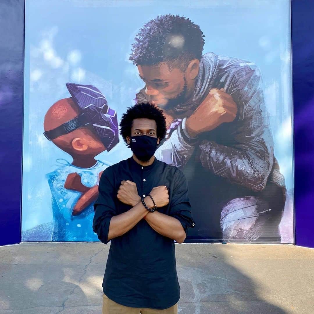 Disneyさんのインスタグラム写真 - (DisneyInstagram)「Repost from @WaltDisneyImagineering:  Concept artist Nikkolas Smith was among the first to see his artwork, “King Chad,” displayed in Downtown Disney. The art installation pays tribute to Black Panther star Chadwick Boseman with the inscription:   “As a former Disney Imagineer, I had the honor of working on a major children's hospital initiative and Avengers Campus as my final two assignments. Seeing Chadwick's heart for people in-person, and later discovering his courageous battle with cancer, I was inspired to create this tribute to honor his life and legacy. To us, he was and will always be T'Challa. Long Live The King.”」9月26日 6時30分 - disney