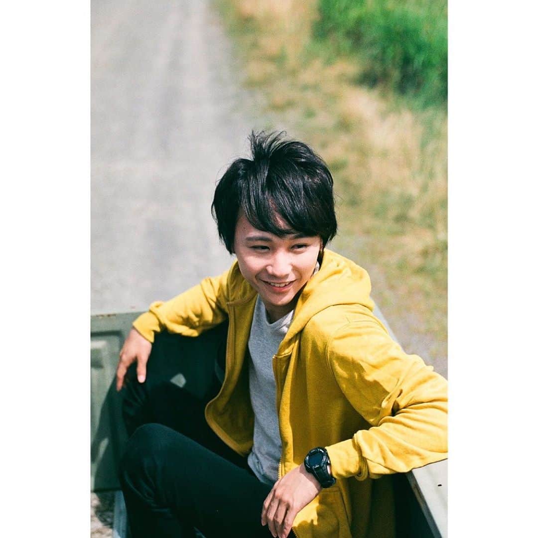 須賀健太のインスタグラム：「SUPER BEAVER 『自慢になりたい』 須賀健太公式YouTubeチャンネルではメイキングも同時公開！！  #須賀健太」
