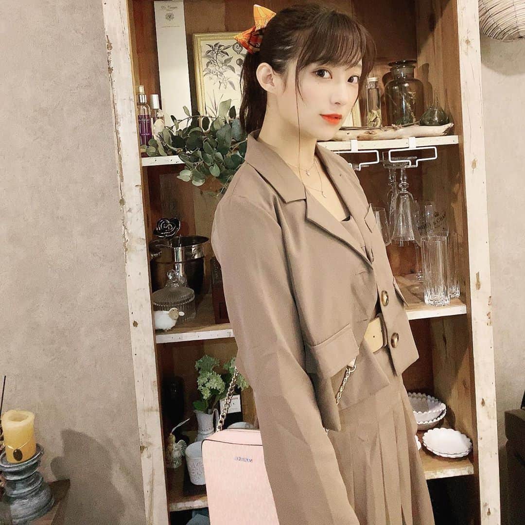 ミクのインスタグラム：「. 寒いね、 お互い風邪ひかないように気をつけようね❄︎ . 　#fashion #ootd #setup #rurushushu #hairstyle #michaelkors #follow #happy #秋コーデ  #autumnfashion」