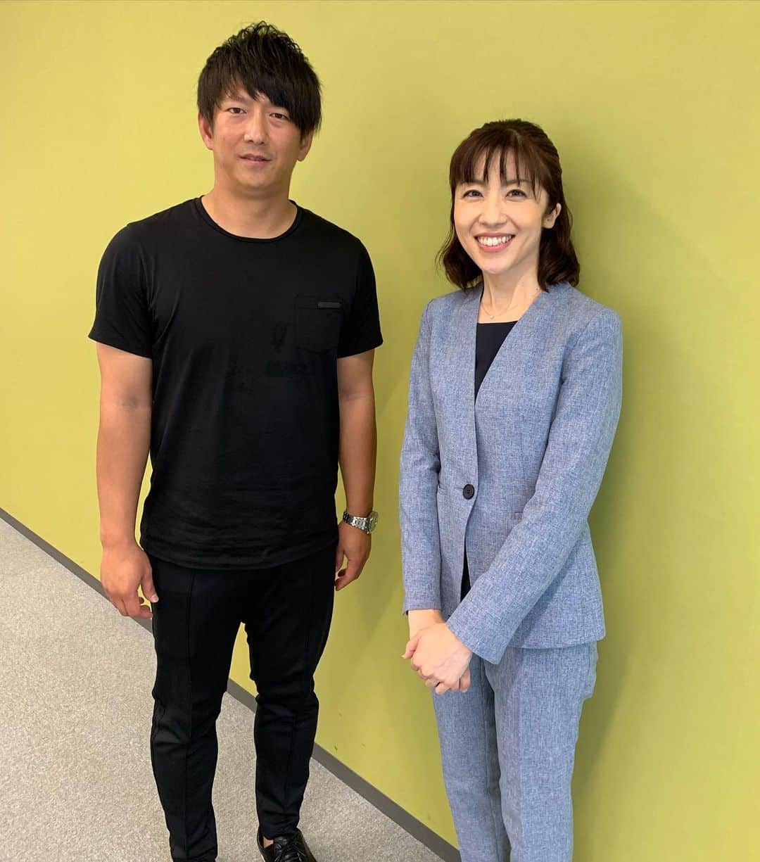 のインスタグラム：「今日は、SWALLOWS LADIES DAY2020 OBトークショーの司会をさせて頂きました🎤 ゲストは今浪隆博さん😆 今浪さんの近況から今のスワローズについてなどいろいろ伺う中で、裏話はもちろん、今浪節はもちろん、スポーツメンタルコーチとしての角度からもお話頂き、名言もたくさん飛び出して1時間では足りませんでした！ 本当に楽しかったです😍 ヤクルトの女性ファンの1人として、お客様と同じ想いを共有できた時間で、それもまた幸せでした🌸 皆さんありがとうございました！  #今浪隆博 さん #今浪さん #swallows  #スワローズ #ヤクルト #東京ヤクルトスワローズ #野球 #baseball  #レディースデー #ladies  #ladiesday #トークショー  #日本青年館  #mc #司会 #アナウンサー #フリーアナウンサー」