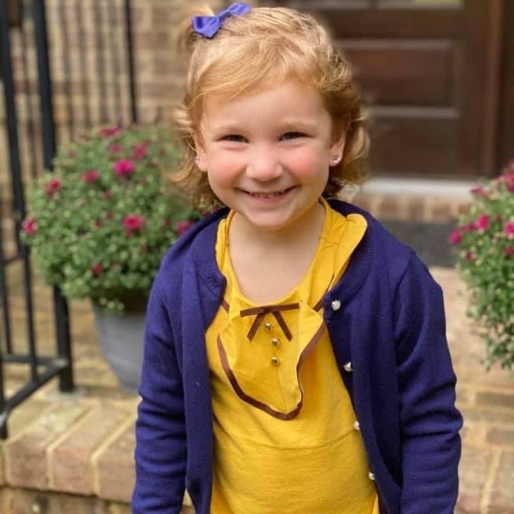 ブラッド・グザンのインスタグラム：「Happy Daughters Day to this little princess!  She makes being a girl dad the best! #girldad」