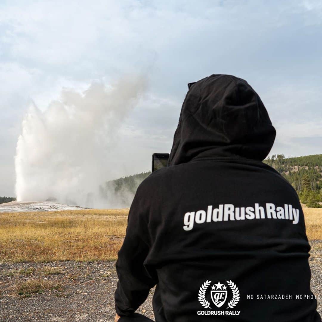 CARLiFESTYLEさんのインスタグラム写真 - (CARLiFESTYLEInstagram)「@goldrushrally Day 7 at #yellowstone   Make sure to follow @goldrushrally as they travel across multiple states with some insane rides! #GR2020 #carlifestyle」9月26日 9時09分 - carlifestyle