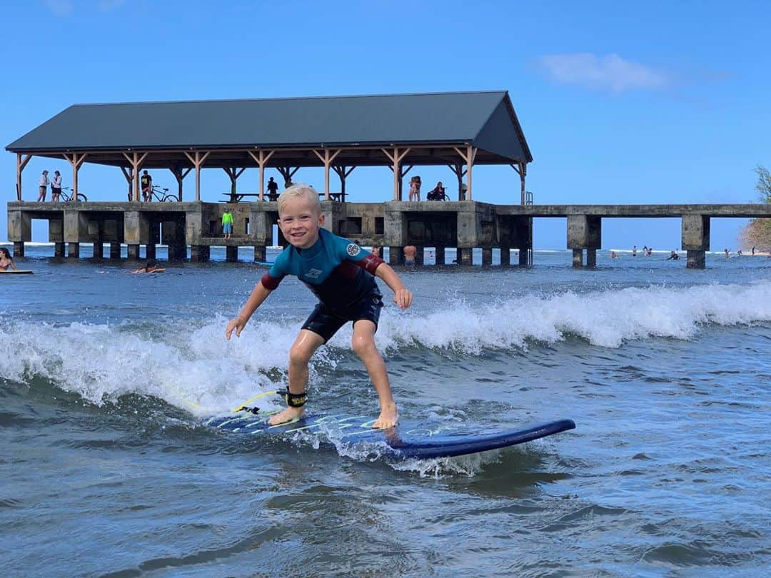 Bethany Hamiltonのインスタグラム：「Happy shredder boy!」