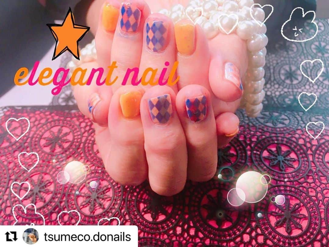 ネイルスタンド　ツメコさんのインスタグラム写真 - (ネイルスタンド　ツメコInstagram)「#Repost @tsumeco.donails with @make_repost ・・・ 大粒の雨☔️の中ご来店頂きありがとうございますぅ🧡  秋🍁雰囲気を取り込んだ優しい感じをテーマに🎃  私たちの身の周り、当たり前のように色のある世界に生きていますが、目の前には実に多くの色があふれています。🤔そして、明るい色に元気づけられたり、🤗ときには暗い色に気持ちを引っ張られたり😩することも…。　でもね・・  色々な色を取り込んだネイルで💅心🧡癒される毎日を送ってほしいです。 (*´∀｀*)💞  貴方は、何色が癒されますか❓🧡  #ネイル  #tsumeco #ジェルネイル #ネイリスト #爪 #湖南市 #野洲駅 #爪ケアー #湖南 #秋ネイル #色セラピスト #時短 #プリンターネイル #ネイルプリンター #オフィスネイル #ネイルスタンド #フットネイル #おしゃれ #長さ出し #美容室 #ピアノ #ゴルフ好き #ゴルフ #セラピー #マイボール #ボーリング #社交ダンス #ヨガ #ジェリップ」9月26日 9時56分 - tsume.co