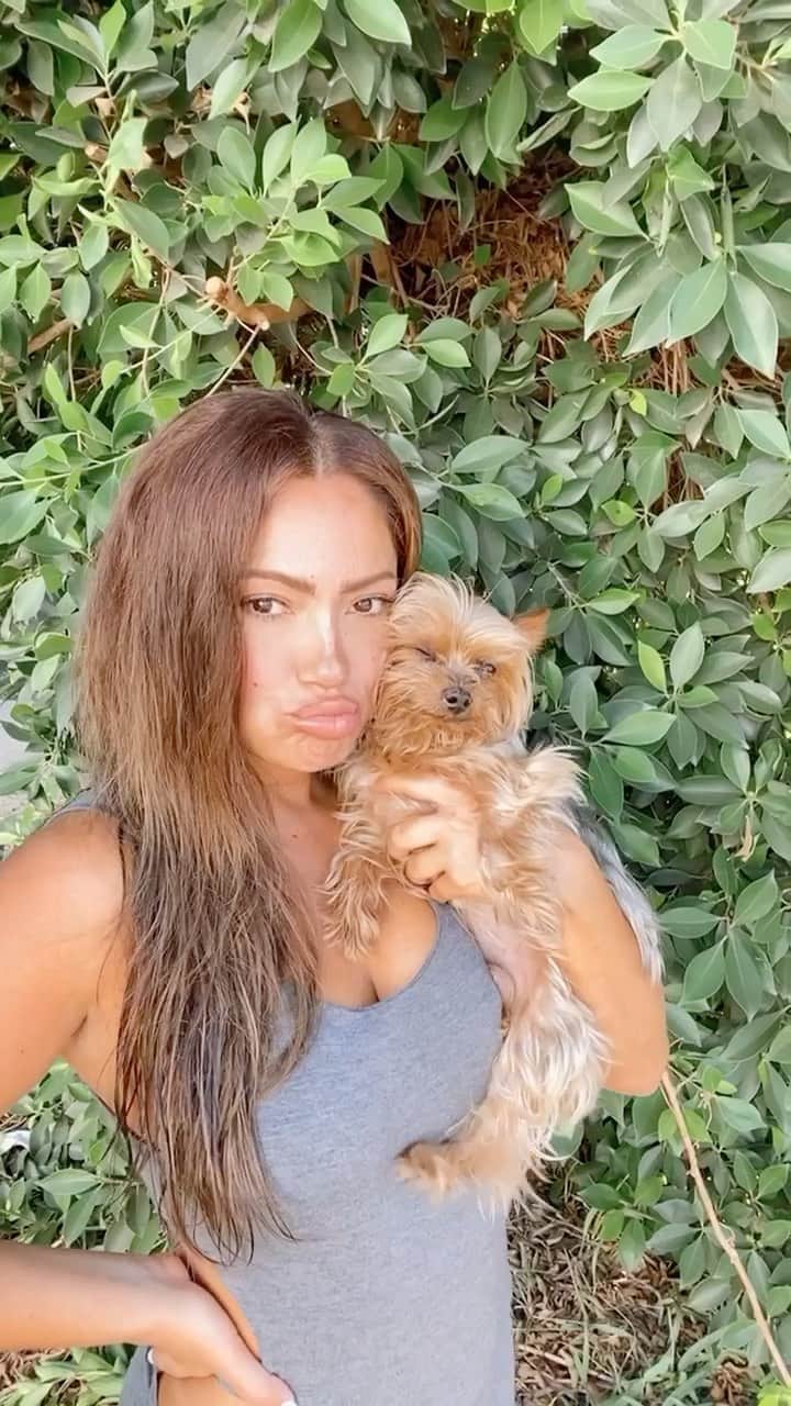 ジェシカ・バーチアーガのインスタグラム：「Fresher than youuu 😛 color & blowout: @antonioglam」