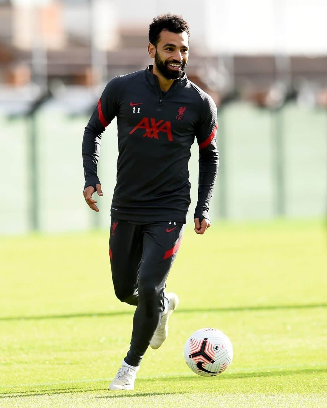 リヴァプールFCさんのインスタグラム写真 - (リヴァプールFCInstagram)「Back to @premierleague action on Monday 👊😍 #LFC #LiverpoolFC #Liverpool #PremierLeague」9月26日 10時30分 - liverpoolfc