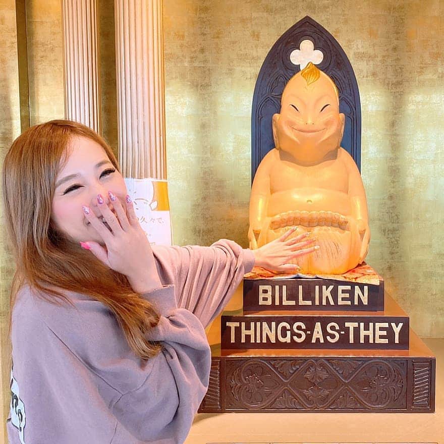 ようようさんのインスタグラム写真 - (ようようInstagram)「ようようさんとビリケンさん☺️☺️  #ようようさん #エンタメ #アイドル #キャンギャル #イベントコンパニオン #レースクイーン #撮影会モデル #フォロワー募集中 #撮影会 #関西モデル  #Japanesegirl #followme #model #cosplay #racequeen #kawaii #instagood  #instalove #いいね返し #カメラ好きな人と繋がりたい #被写体  #通天閣 #ビリケンさん #osakajapan #大阪観光  #shinsekai #japantravelphoto #gyda #gydaコーデ #osakatrip」9月26日 10時31分 - yoyochan_ranchan