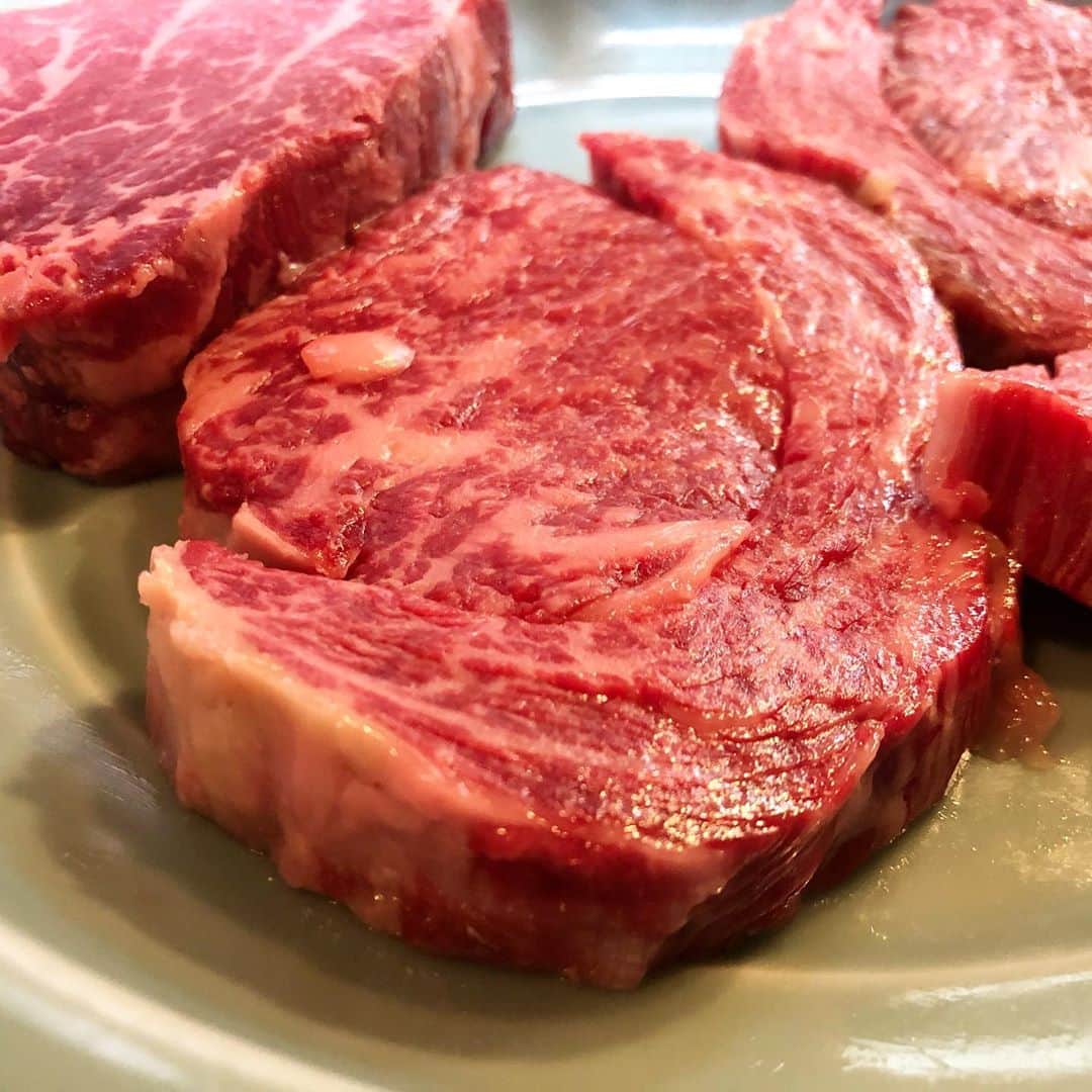 東京肉レポートのグルメインスタ