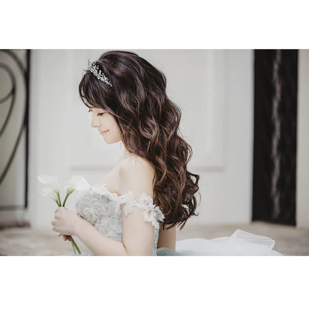 立花サキさんのインスタグラム写真 - (立花サキInstagram)「マグノリアホワイト @magnoliawhite_official   期間限定の﻿ オリジナルフォトプラン﻿ ﻿  【9月30日】までです👗﻿  ﻿ 花嫁様を女優に…﻿ ﻿  バイヤーさんがセレクトした﻿ インポートドレス﻿👗  #wedding﻿ #weddingdress ﻿ #magnoliawhite ﻿ #weddingphoto﻿ #coordinate﻿ #hairmake﻿ #photo﻿ #花嫁様を女優に」9月26日 10時57分 - tachibanasakichaso
