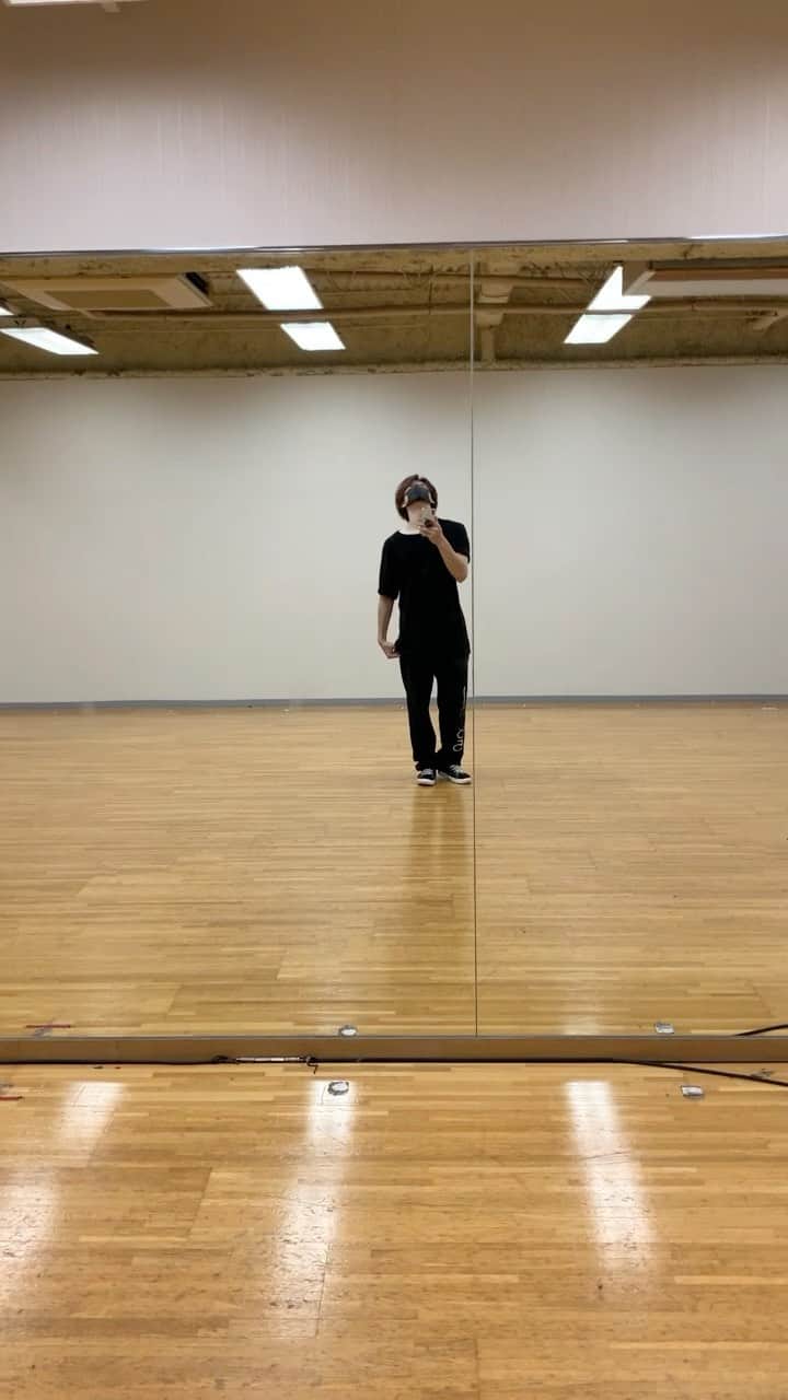 のインスタグラム：「ばっくちゅう  #backf」