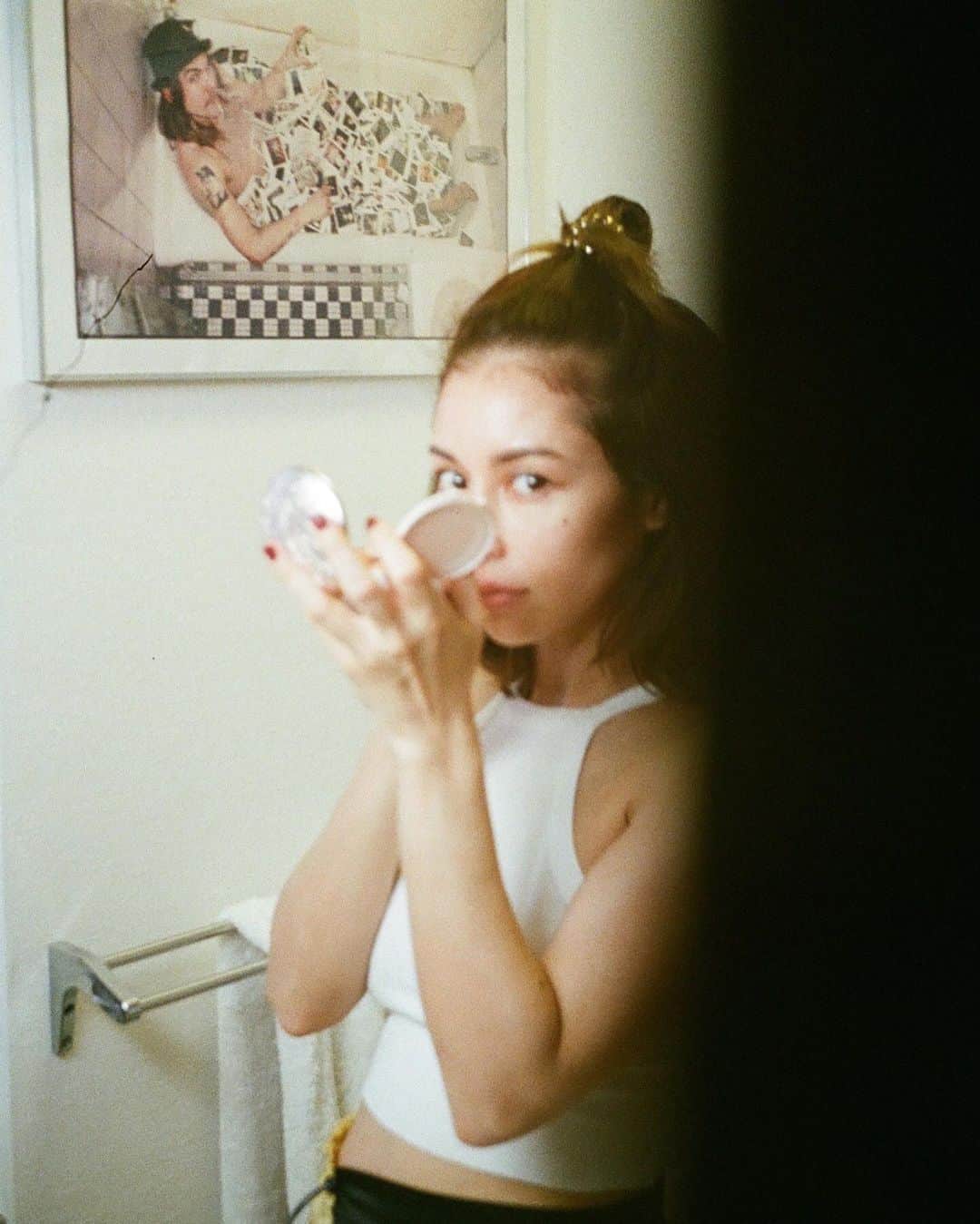 Beniさんのインスタグラム写真 Beniinstagram Bathroom B Beni Daniels Debut Ep Made In Love Release 09 30 Benidaniels Madeinlove 9月26日 12時01分 Benibooo