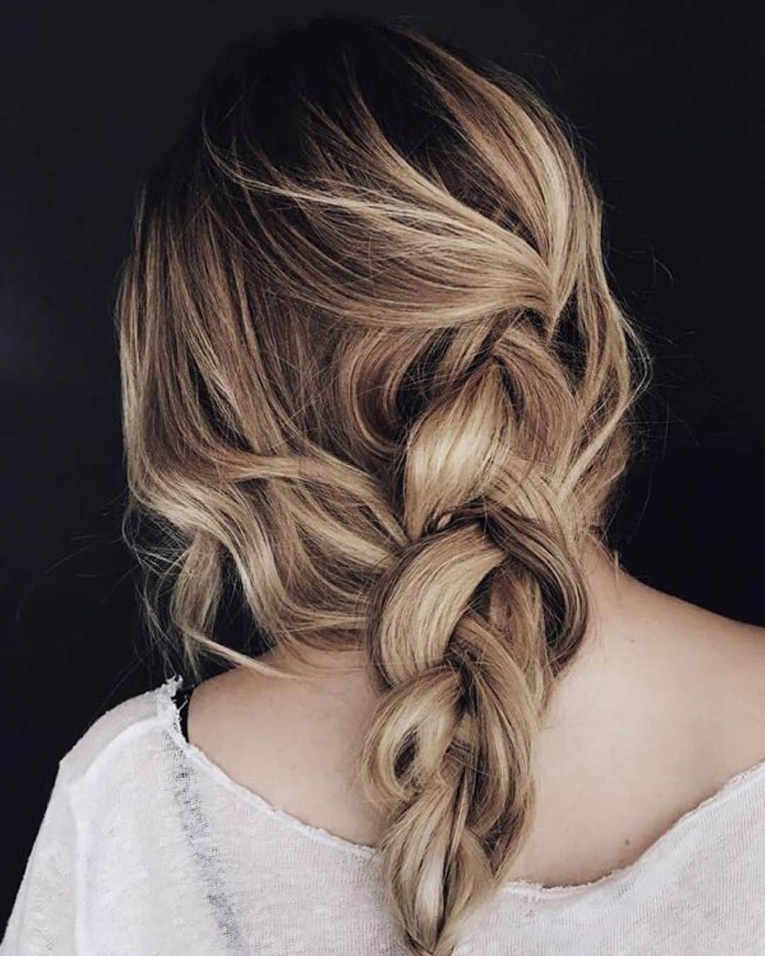 Kristin Essのインスタグラム：「I miss doing haphazard hair on my friends.」