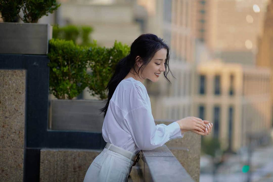 ディルラバ・ディルムラット（Dilraba Dilmurat）さんのインスタグラム写真 - (ディルラバ・ディルムラット（Dilraba Dilmurat）Instagram)「#迪丽热巴 #热巴 #胖迪 #小迪 #dilirebadilmurat #dilireba #dilraba #dilrabadilmurat」9月26日 12時41分 - dilrabalovers_