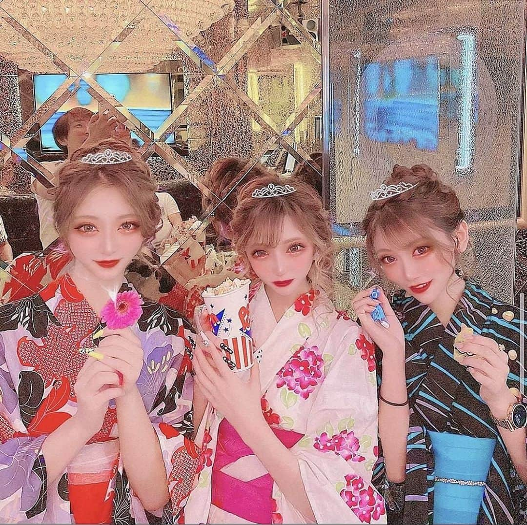 MIRIさんのインスタグラム写真 - (MIRIInstagram)「浴衣イベントたのだった🧸💓💓💓 ・ ・ ・  #キャバクラ#キャバ嬢#歌舞伎町#北新地#錦#すすきの#中洲#六本木#キャバセット#キャバドレス#ニュークラブ#シャンパン#ファッション #followｍe」9月26日 13時09分 - miri__princess