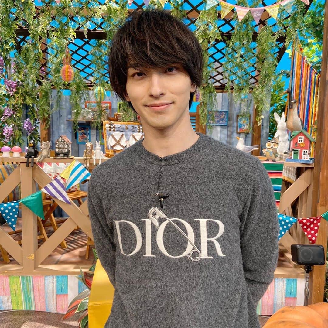 【公式】私たちはどうかしているのインスタグラム：「﻿ ‪本日夜10時から放送の #ニノさんSP に #横浜流星 さんが出演します🌟‬﻿ ﻿ ‪#流星さんを知らない人ってどんな人⁉️‬﻿ ‪#個性的な人が続々登場っ‬﻿ ‪#さらに‬﻿ ‪#初公開✨✨‬﻿ ‪#超貴重なドラマNGシーンも続々👀‬﻿ ‪#私たちはどうかしている ‬﻿ ‪#わたどう‬﻿ ‪#浜辺美波‬﻿ ‪#最終回2時間SP9月30日夜9時‬」