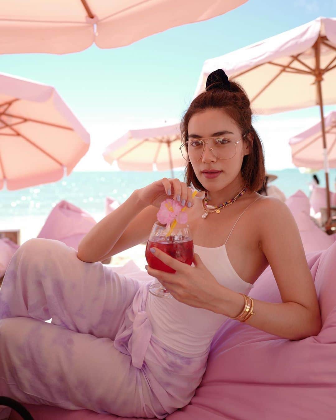 キンバリー・アン・ウォーテマス・ティアムシリのインスタグラム：「Feeling like a flamingo 🦩」