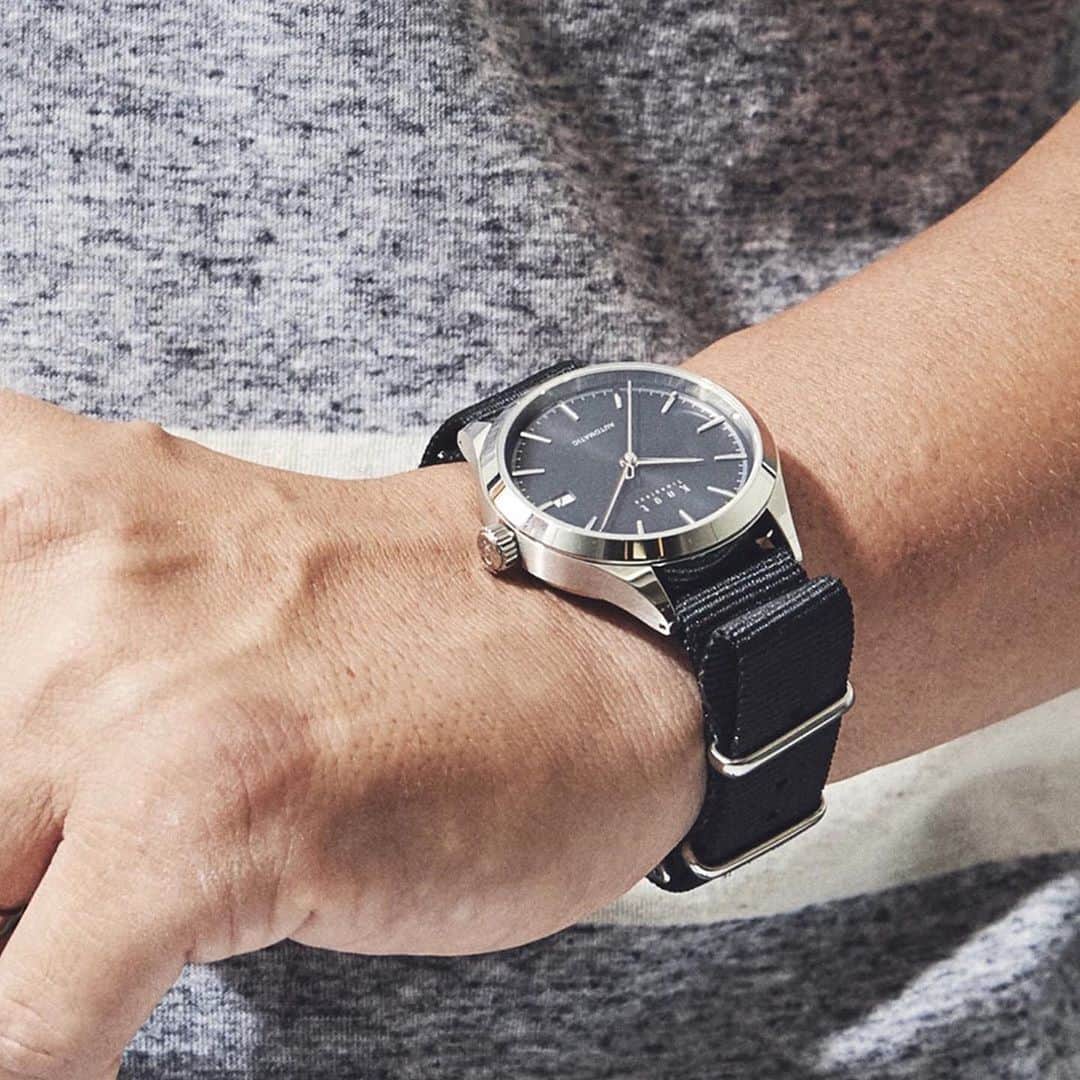 Maker's Watch Knot SGさんのインスタグラム写真 - (Maker's Watch Knot SGInstagram)「Casual yet elegant Our automatic series wit Shindo strap   #knotsg #makerswatchknot #knotkorea #automaticwatch #madeinjapan #watchrobe」9月26日 14時48分 - knot_singapore