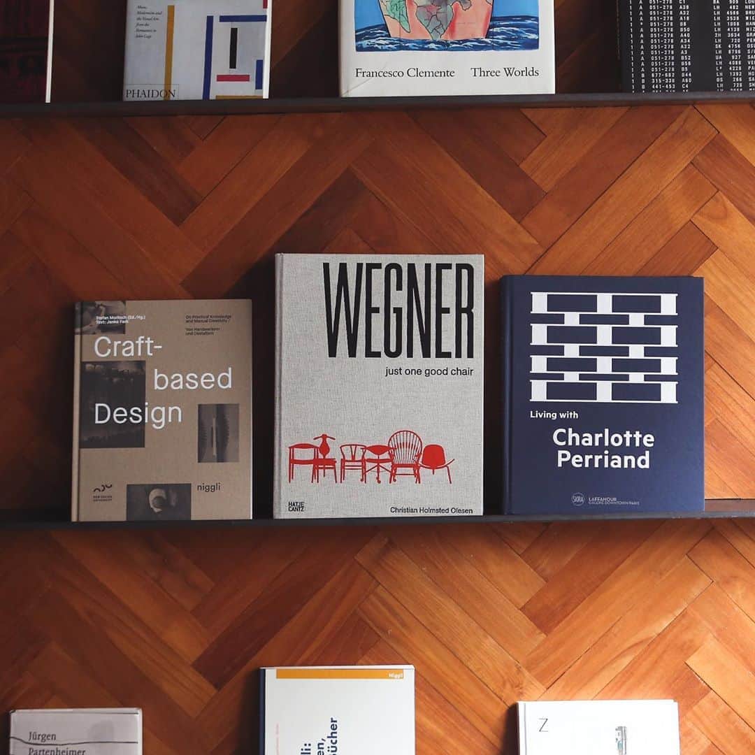 nostos booksのインスタグラム