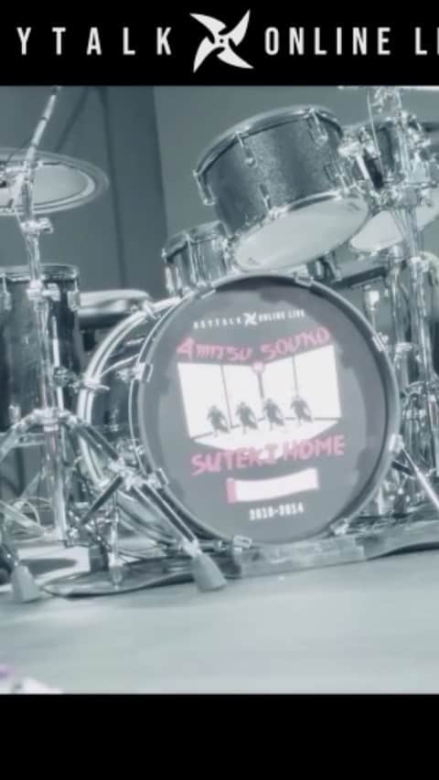 KEYTALKのインスタグラム：「ㅤ  ＼いよいよ本日開催❗️／  KEYTALKオンラインライブ 「4密サウンドでSUTEKI HOME 〜甘い甘い蜜のよう〜」2010-2014  オンラインライブチケットは 本日20:30まで購入可能です🎫  初の無観客配信ワンマン😤 アーカイブ配信はありません！絶対にお見逃しなく！ 購入はこちら⏩https://keytalk.spwn.jp/events/200926-4mitsu ＊初めてご購入の方はリンク先のチケット購入方法動画をご参照ください！」