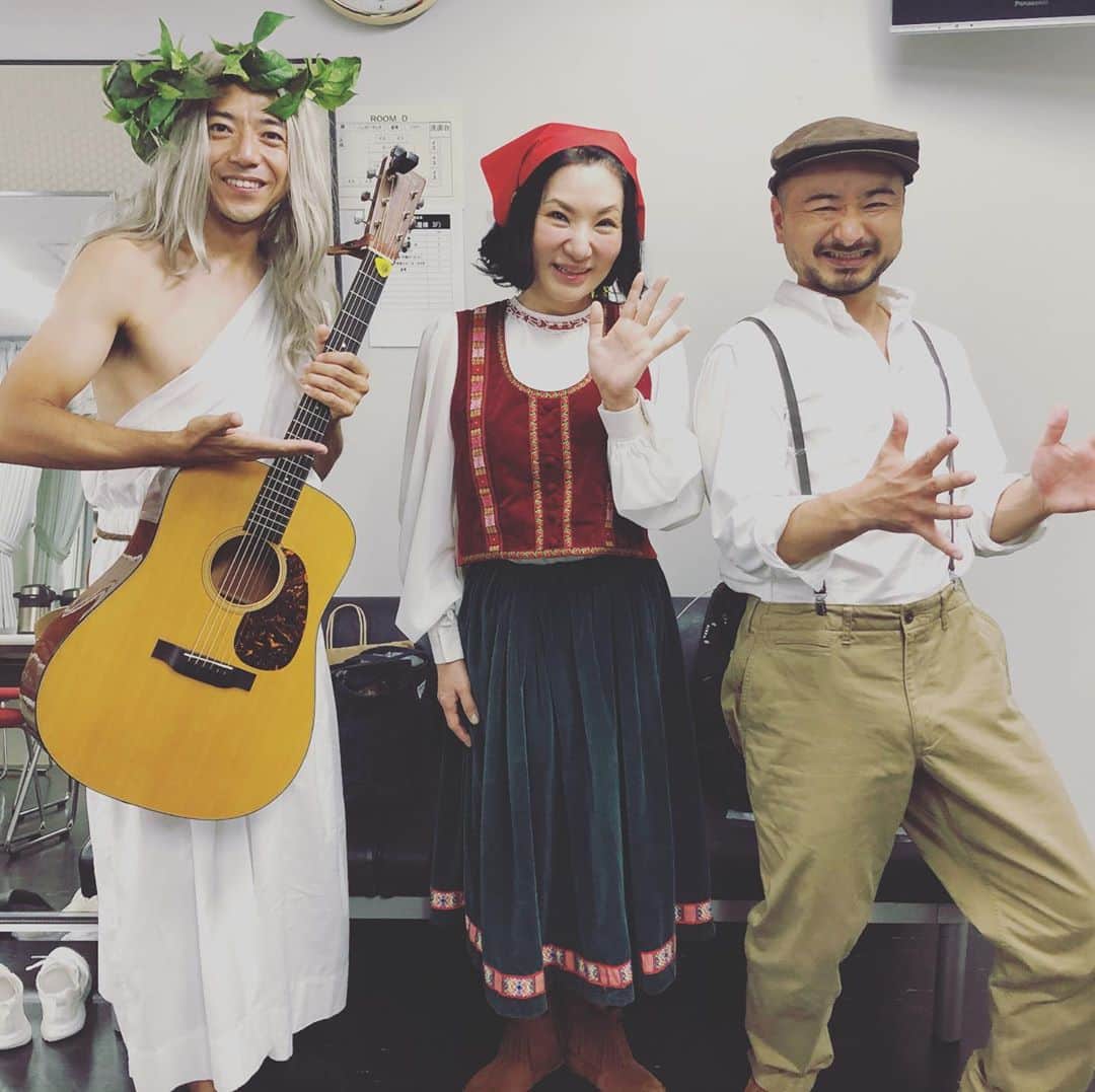 森慎太郎のインスタグラム：「去年、神様にイチモツを欲しがったら、一年後、広瀬香美さんと歌える事になりました。イチモツ冥利に尽きます #お笑いの日 #広瀬香美 様 #tbs  広瀬香美 official YouTube channel https://www.youtube.com/c/広瀬香美OfficialYouTubechannel」