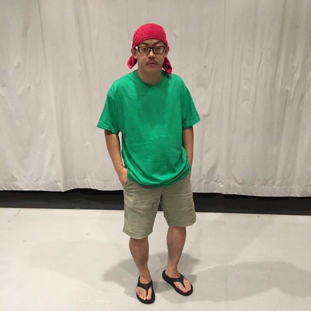 酒井尚のインスタグラム：「年内はこれで行きます。  #モノマネ #大家族 #美奈子」