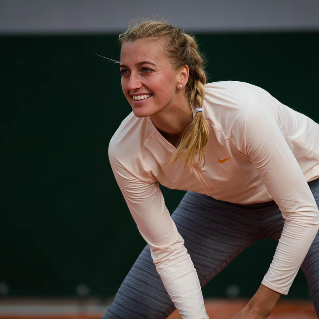 PetraKvitovaさんのインスタグラム写真 - (PetraKvitovaInstagram)「Practice face versus match face 👉 @rolandgarros」9月27日 1時31分 - petra.kvitova