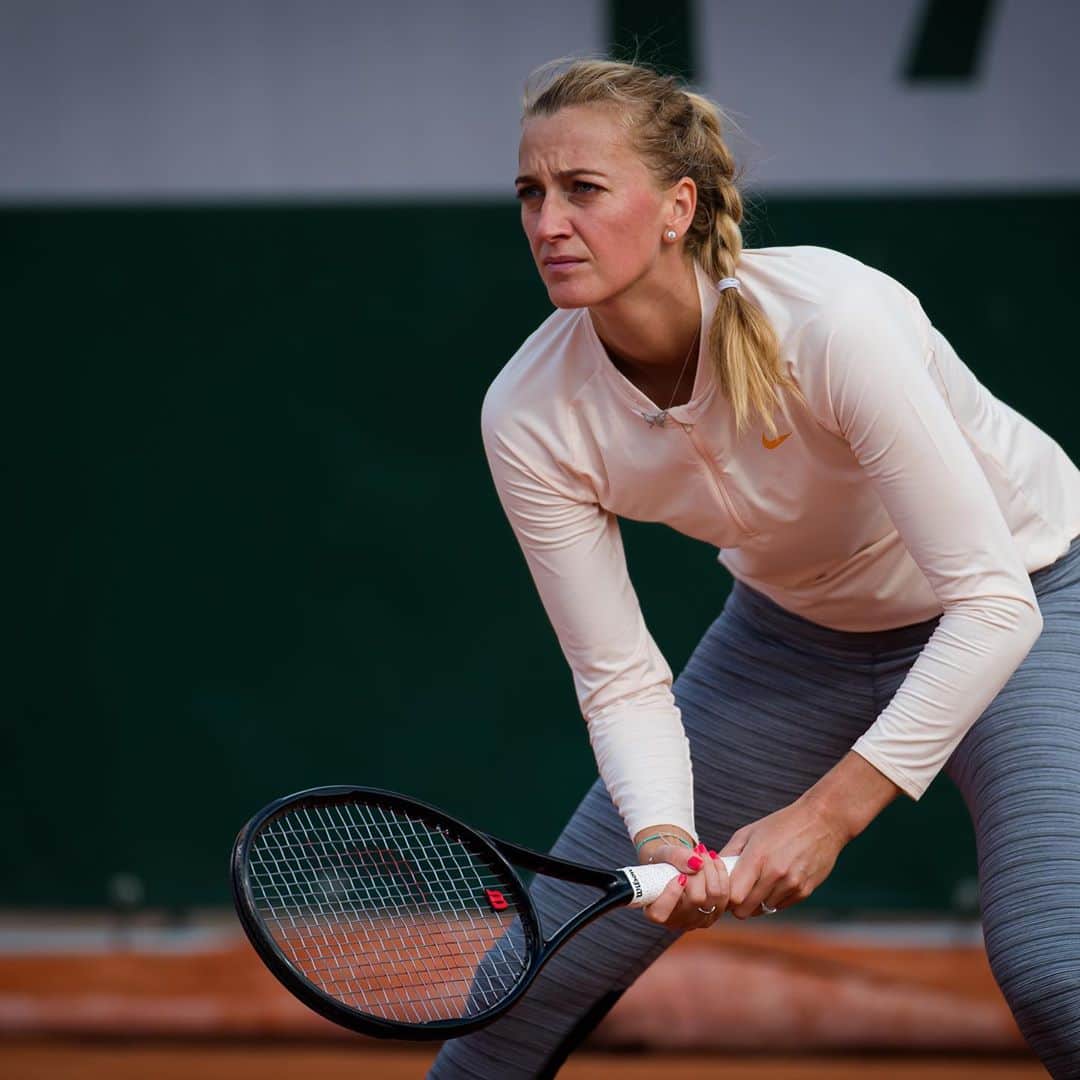 PetraKvitovaさんのインスタグラム写真 - (PetraKvitovaInstagram)「Practice face versus match face 👉 @rolandgarros」9月27日 1時31分 - petra.kvitova