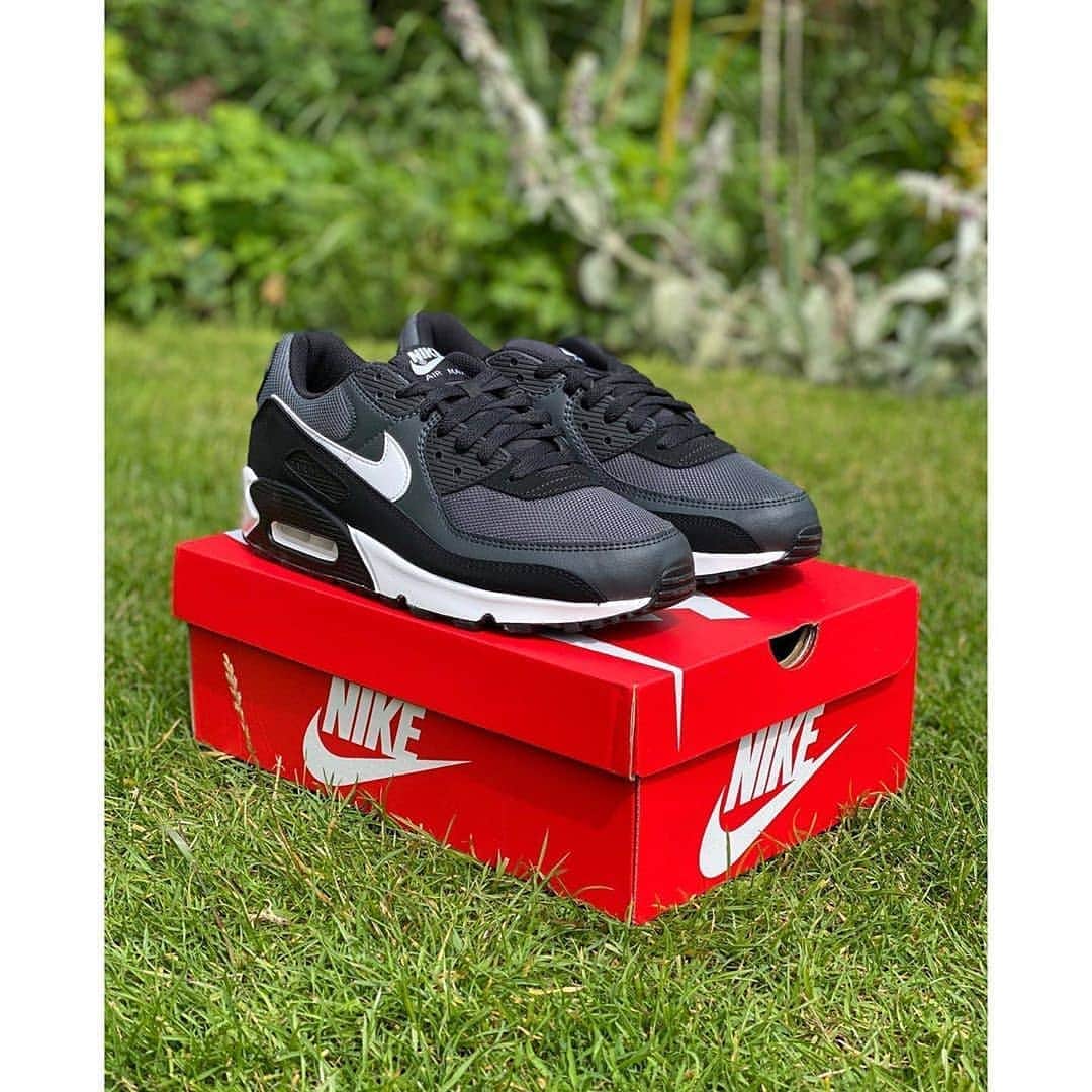 FOOTASYLUMさんのインスタグラム写真 - (FOOTASYLUMInstagram)「@mikelouden coming through with the @nikesportswear Air Max 90! 🔥  Don't forget to tag us in your pictures for a chance to be featured!  #Footasylum #Nike #AirMax90 #FollowerFocus」9月27日 2時02分 - footasylum