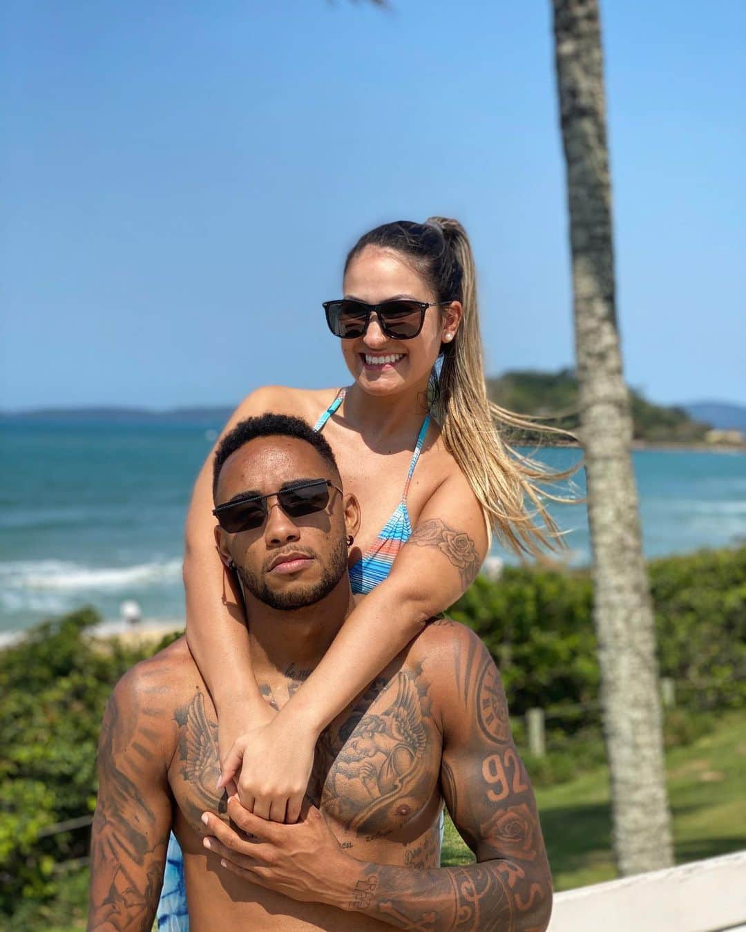 ラファエル・ダ・シルバのインスタグラム：「Minha base o seu amor! ✨」