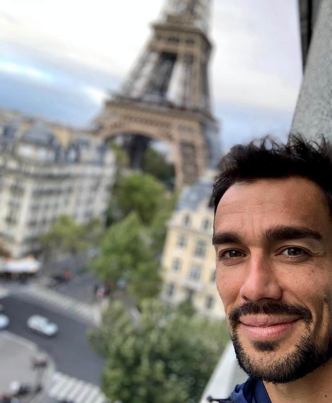 ファビオ・フォニーニのインスタグラム：「No matter when, you are always beautiful Paris! 🇫🇷🗼😊  #rolandgarros  #paris」