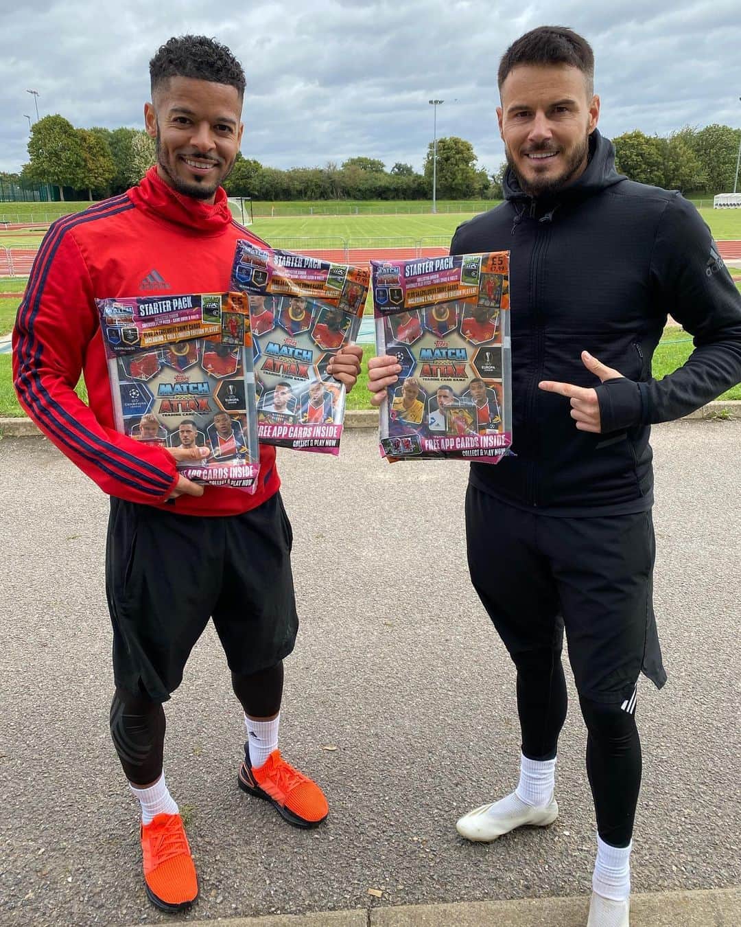 F2Freestylersのインスタグラム：「🗣 Delighted to team up with Topps Match Attax once again and we’ve got 1000s of starter packs to giveaway! 🏟⚽️ Simply visit Topps.com and add brand new Match Attax Starter Pack to your basket. Then enter discount code FREE-STARTER-PACK for your free starter pack! @topps #ad」