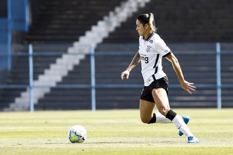 コリンチャンスさんのインスタグラム写真 - (コリンチャンスInstagram)「Hoje é dia de @CorinthiansFutebolFeminino, Fiel! As nossas meninas entram em campo hoje à noite, contra o Vitória, no Parque São Jorge, às 18h! O jogo é válido pela 11ª rodada do Brasilerão Feminino e terá transmissão da CBF TV/My Cujoo. ⠀ ⠀ 📸 Rodrigo Gazzanel/Ag. Corinthians⠀ ⠀ #RespeitaAsMinas⠀ #VaiCorinthians」9月27日 2時30分 - corinthians