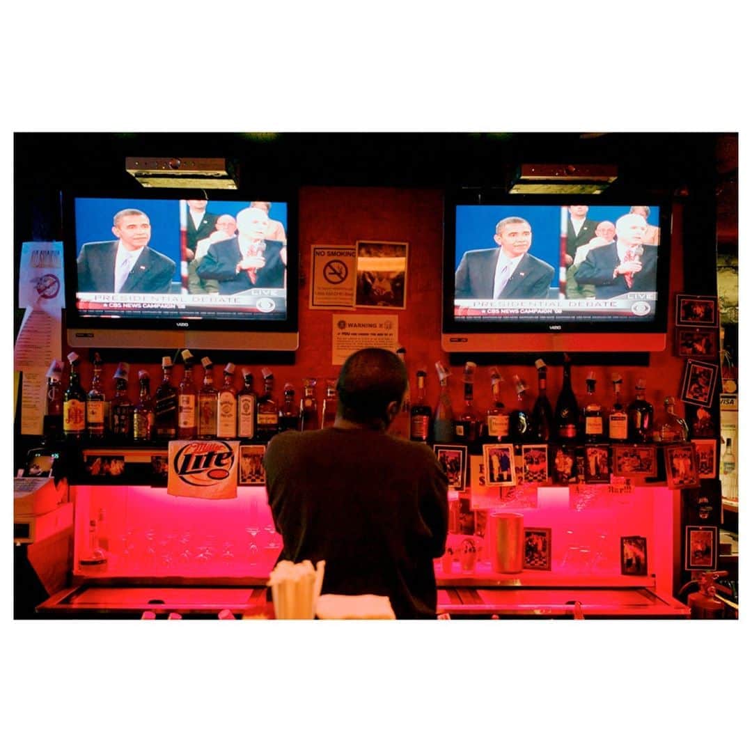 Magnum Photosさんのインスタグラム写真 - (Magnum PhotosInstagram)「The first debate between Joe Biden and Donald Trump takes place on Tuesday September 29, 2020.⁠ .⁠ If the 2016 election demonstrated anything, it is that debate performance will not necessarily swing an election. However, political legend suggests that it once did.⁠ .⁠ Today on Magnum, coinciding with the 60th anniversary of the televised debate between Richard Nixon and John F. Kennedy, we explore the significance of television as a medium within American politics.⁠ .⁠ See the feature at the link in bio.⁠ .⁠ PHOTO: Watching the 2nd Obama/McCain presidential debate at Club Deja Vu, which serves as a local community meetplace. Youngstown, Ohio. USA. October 7th, 2008.⁠ .⁠ © #AlexWebb (@webb_norriswebb)/#MagnumPhotos⁠ .⁠ #television #election」9月26日 18時01分 - magnumphotos