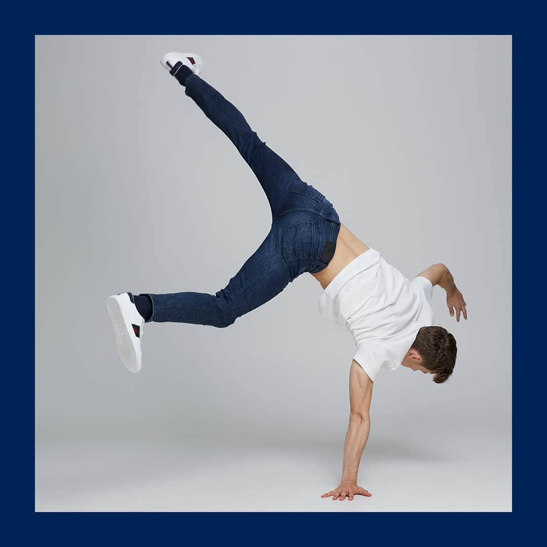 ジャック&ジョーンズさんのインスタグラム写真 - (ジャック&ジョーンズInstagram)「Super stretch jeans are just that… Super stretchy. We’ve put ‘em through rigorous testing, and can’t do a cartwheel that they can’t do either 🤸‍♂️ #jackandjones #superstretchjeans #brothersofdenim #30YearsDenim」9月26日 17時58分 - jackandjones