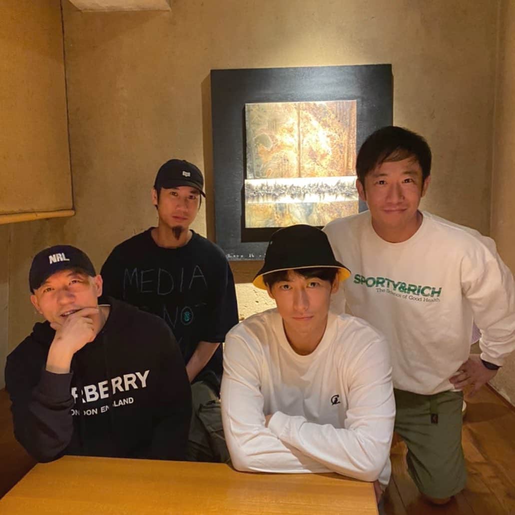 mastasimonのインスタグラム：「Dinner with @tfjok @kamishu14 @nrl_julian !!   最近ずっと良い縁に恵まれてる！ Good Vibez Only !!」