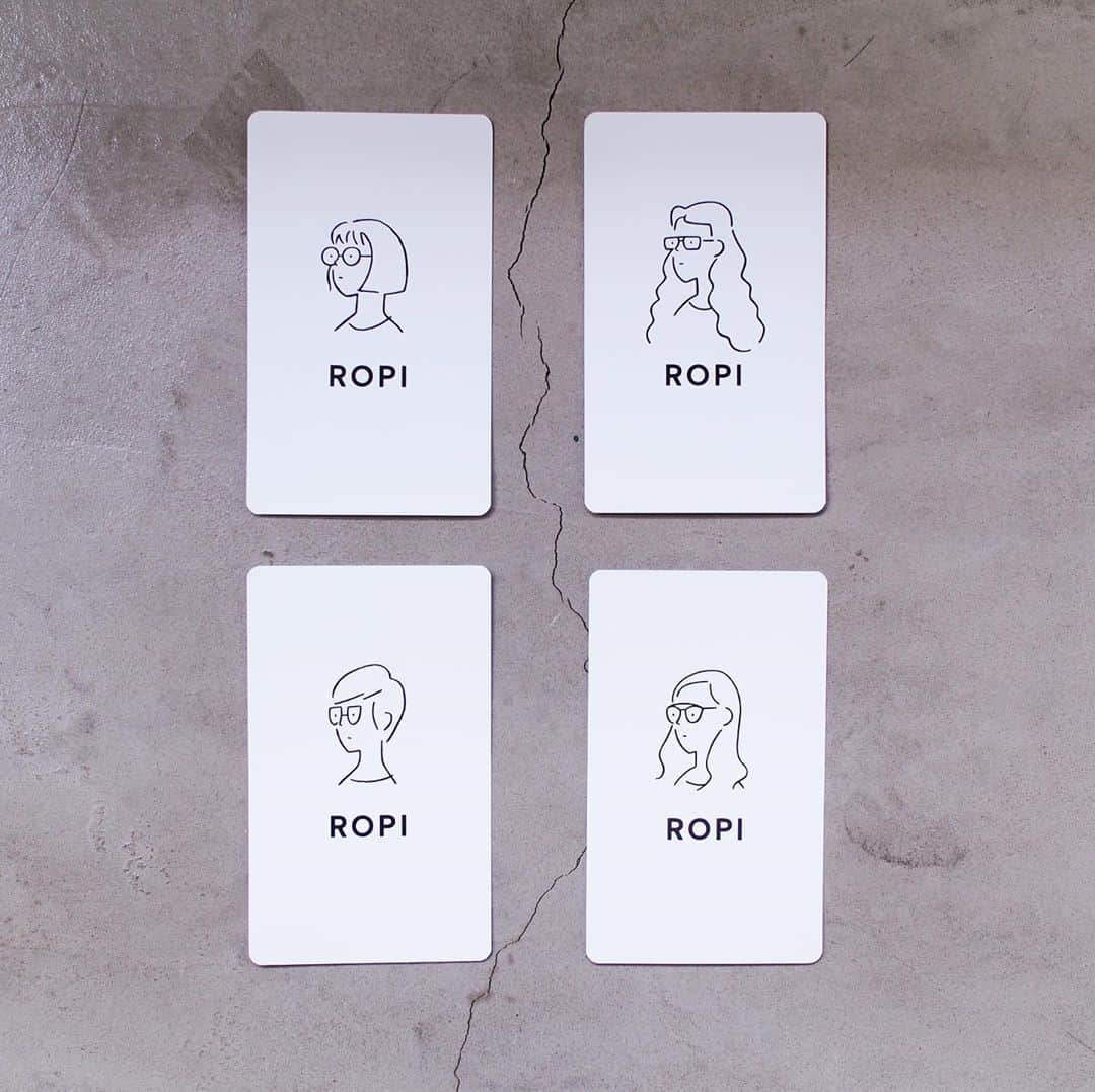 nanukさんのインスタグラム写真 - (nanukInstagram)「. ROPI 初めてのクリームタイプのスタイリング剤が出来ました！ . シュガースクワランをメインに、98%が植物由来成分で、髪にも肌にも環境にも優しいCREAMです。 . スクワランベースのため少量でしっかりと潤い浸透します。 . パッケージデザインは今回も　@kaerusensei ! . 香りはベルガモットオイルを中心にビターオレンジの葉、ガイアックウッドの香りをブレンド つけたときに自分にだけ香るほのかな大人の香りです。 . 10/2〜店頭にて販売startします。 . スタイリングや使い方も更新していきますね☺︎ #ropi  #nanukhair  #ropiの使い方 #yunagaba」9月26日 18時24分 - nanukhair