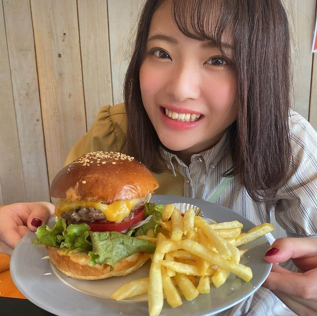 山田杏奈さんのインスタグラム写真 - (山田杏奈Instagram)「清澄白河でハンバーガー食べた🥰﻿ ﻿ #ミスコン #ミス東大 #ミスコン2020 #ミス東大2020 #清澄白河 #清澄白河グルメ #ハンバーガー #ミスコンファイナリスト﻿ ﻿ ﻿」9月26日 18時25分 - anna_yamada05