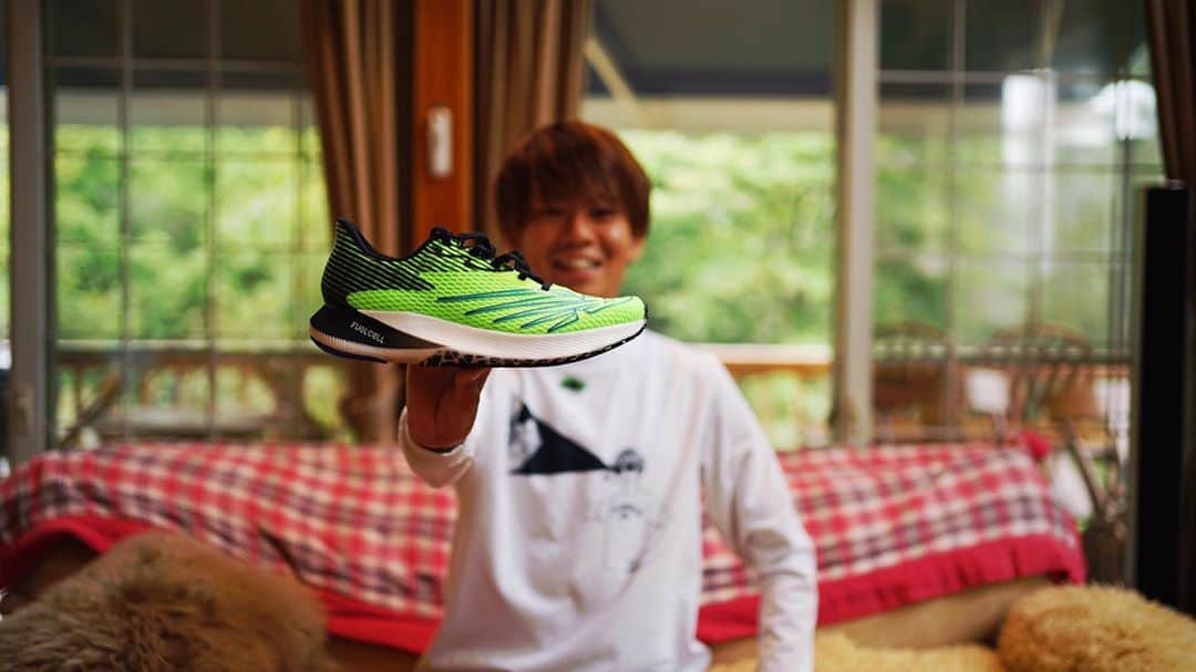 のインスタグラム：「🔥FuelCell RC Elite🔥 最速で掴む未来。 #FuelCell #FuelCellRCElite #WeGotNow #newbalance #teamNB #ニューバランス」