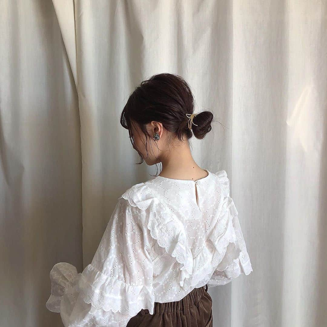 新田湖子さんのインスタグラム写真 - (新田湖子Instagram)「. 明日はなんの髪型しようかなぁ☁️☁️」9月26日 18時50分 - coconitta0809