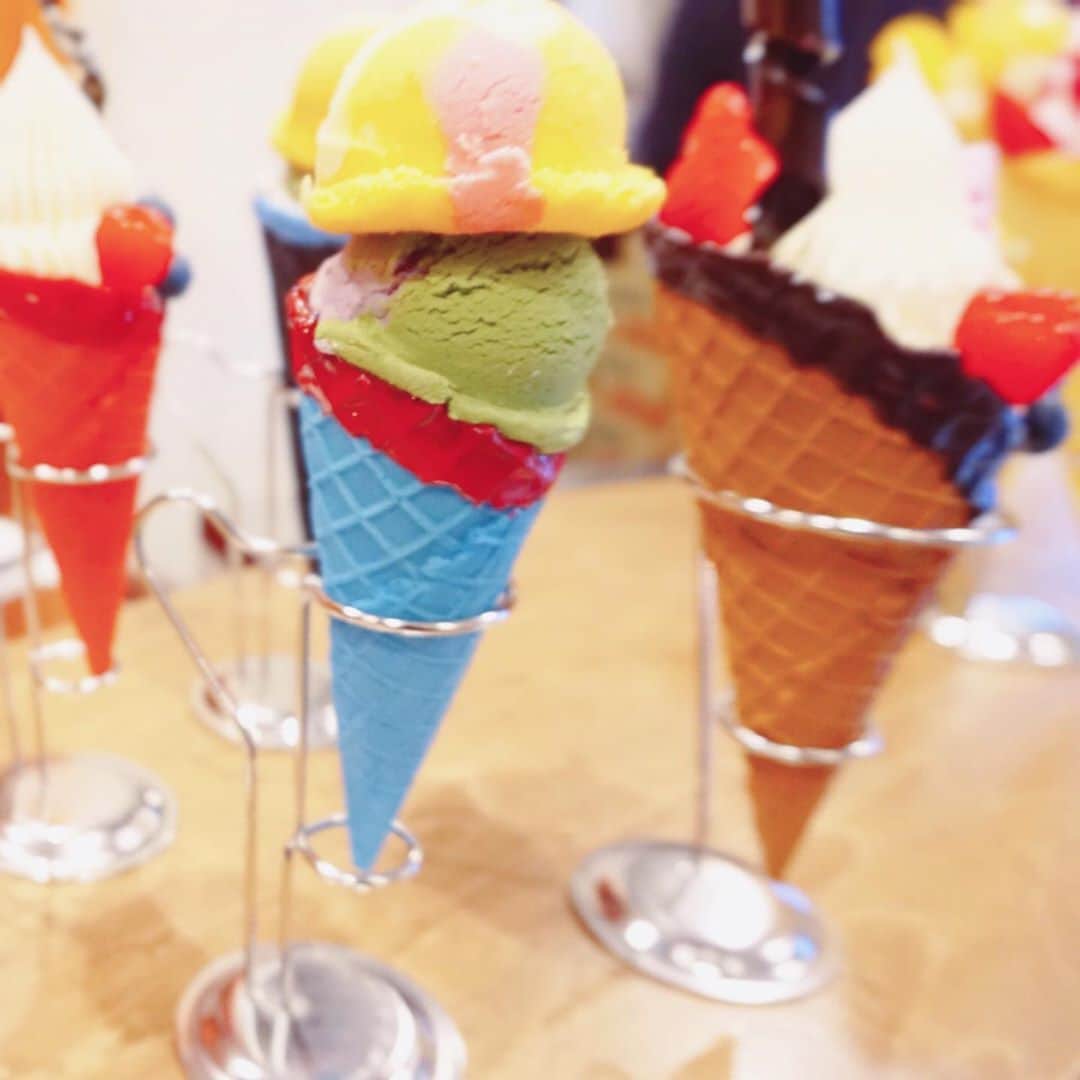 のインスタグラム：「ソフトクリーム🍦（食べれないやつ）  You can't eat this soft serve ice cream. Because This is a food sample.  #camera  #sony  #α5100  #写真好き #食品サンプル #ソフトクリーム #ゆいまる写真部」